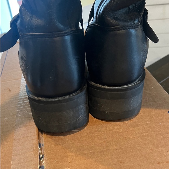Men's Black Leather Buckle Boots - Picture 5 of 10
